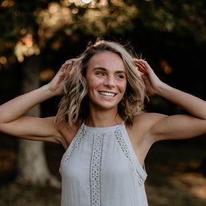 Meet your Posher, Olivia